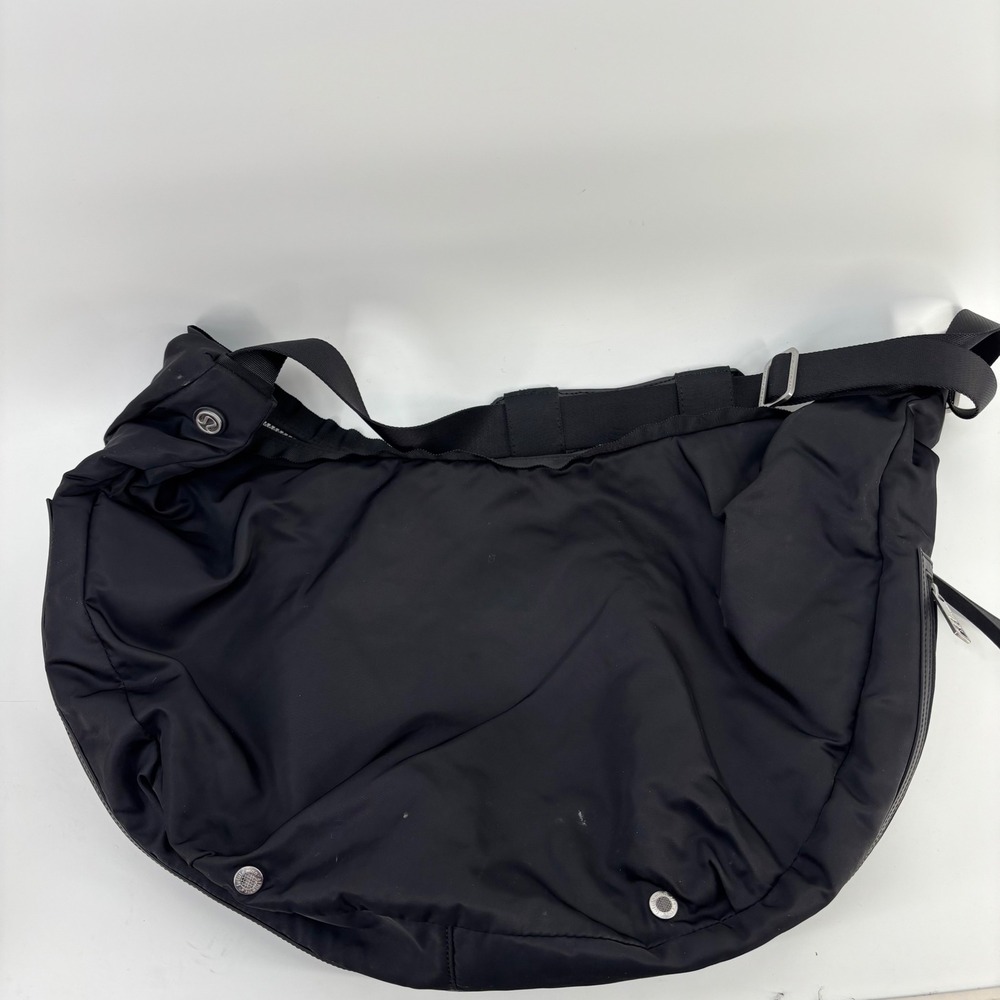 Lululemon Hobo Shoulder Bag Womens OS Black Nylon Slouchy Yoga Gym
